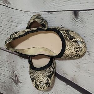 COLE HAAN Black Tan Snakeskin Ballet Flats shoes 7 7M